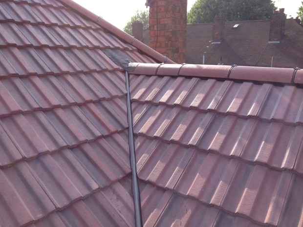Roofer in Coventry