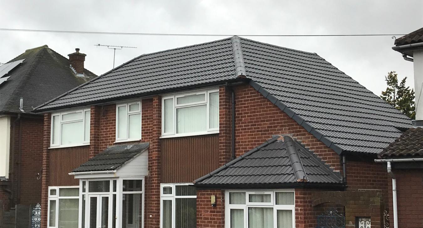 Roofer in Coventry